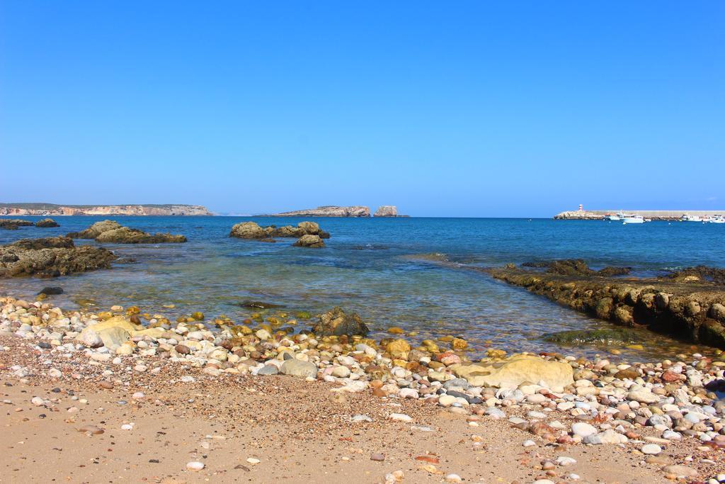 Sagres Sunny Room With Private Bathroom 300M From The Beach Exterior foto